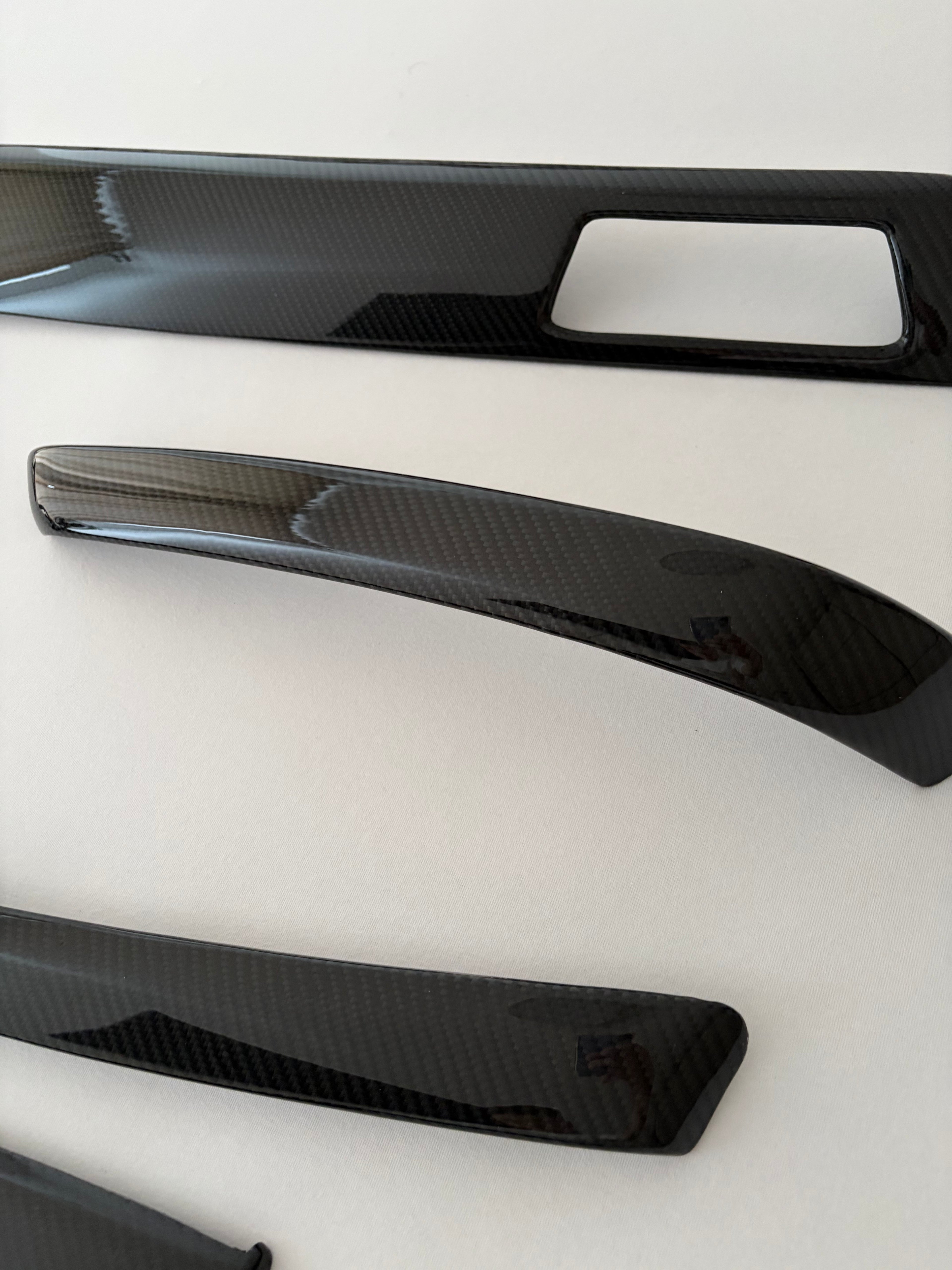 I6- Carbon Interior Leisten BMW E9X LHD