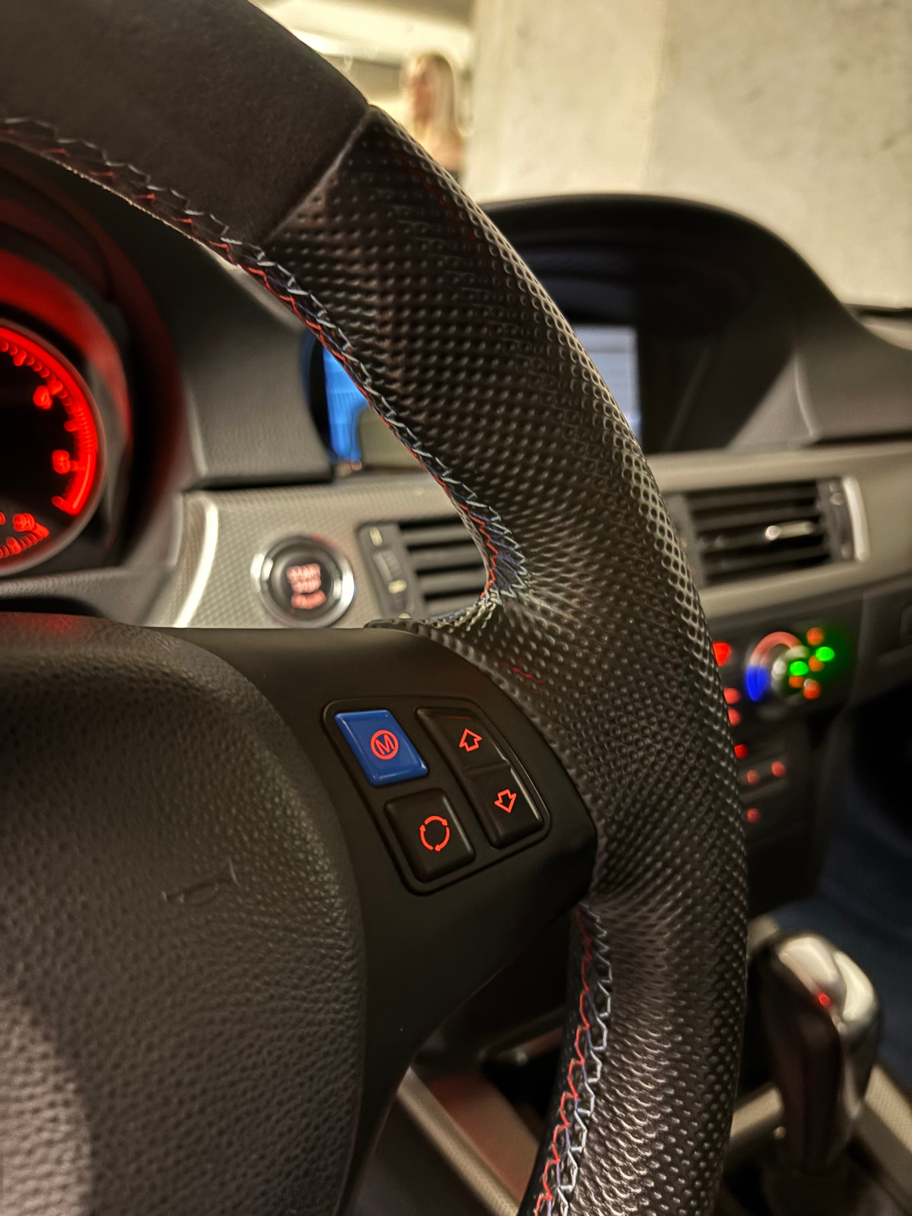 I6-M-Lenkrad/Start Stop- Taste BMW 3er E90 E92 E93 2007-2013