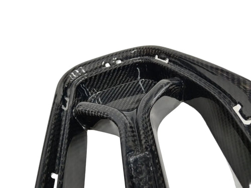 I6 - Carbon Niere/Grill G87