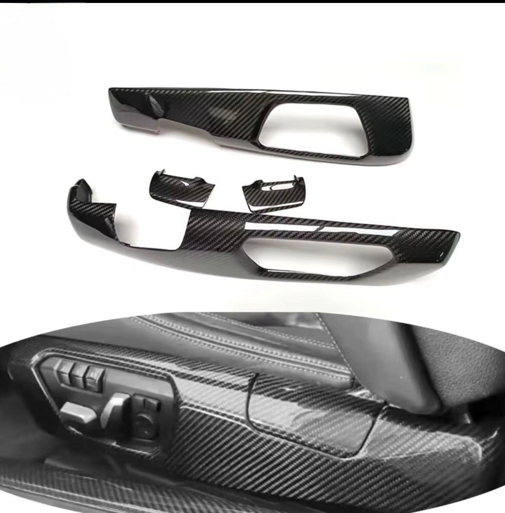 Stick On Seat Cover Carbon Seitlich