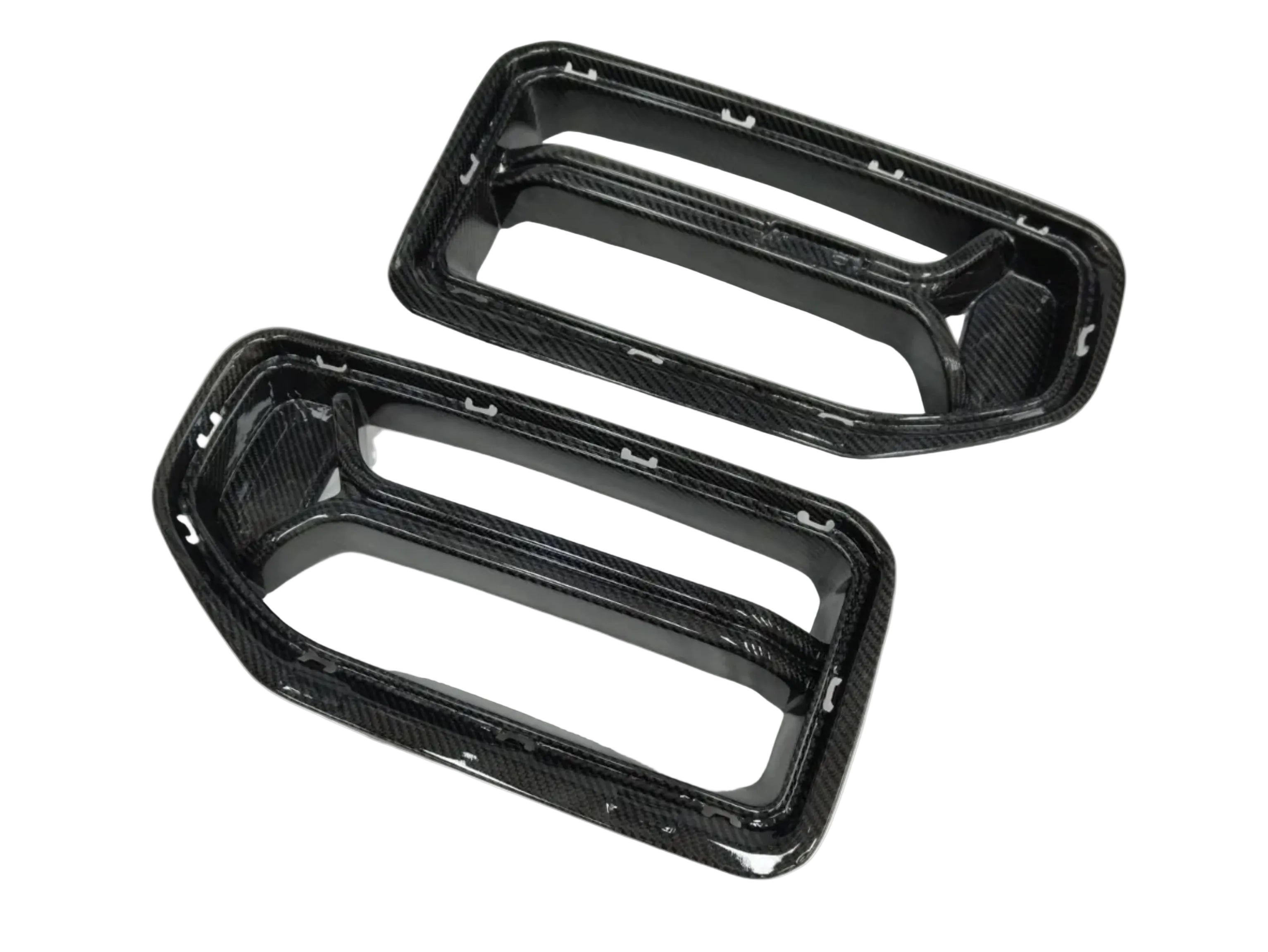 I6 - Carbon Niere/Grill G87