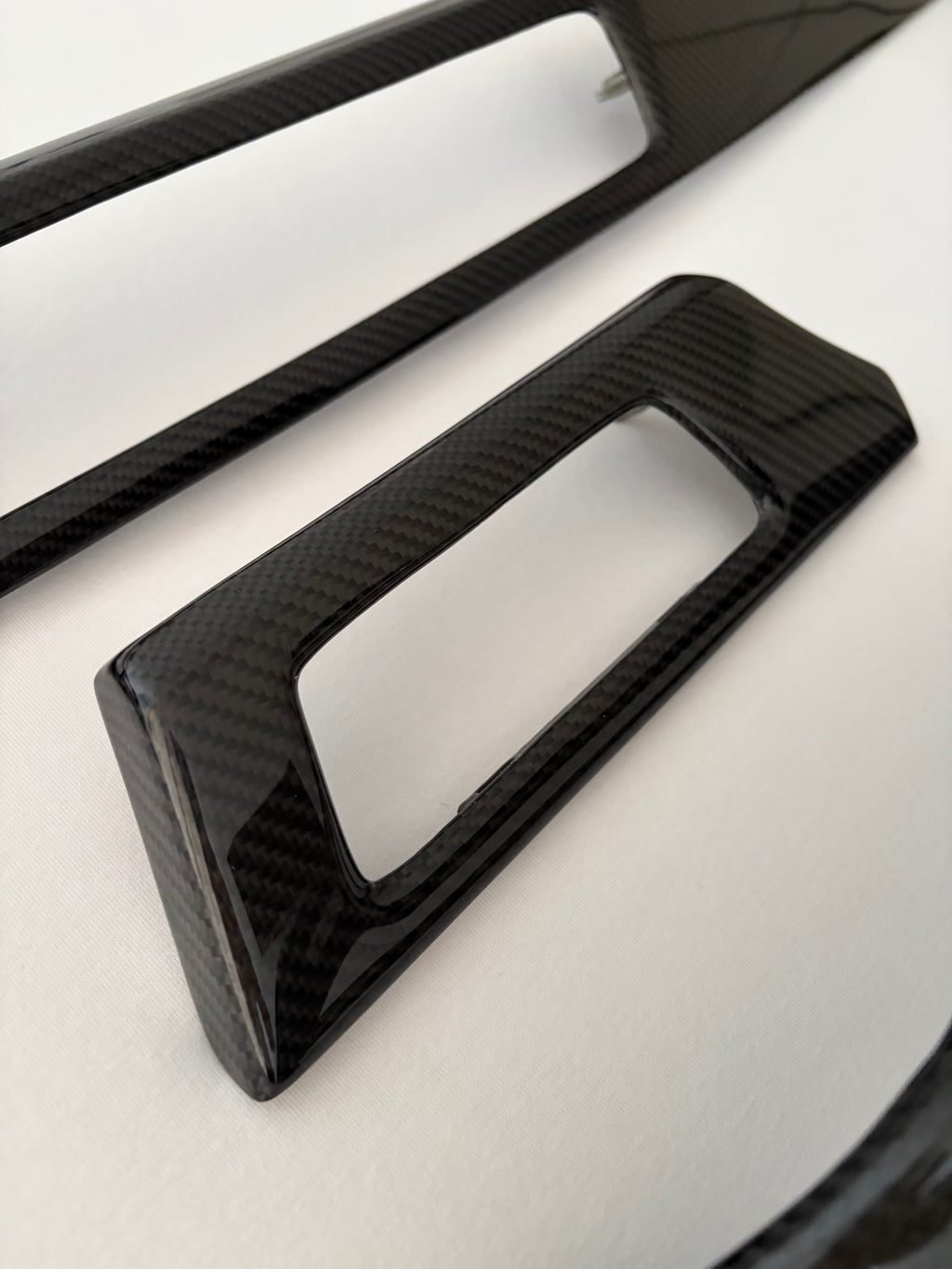 I6- Carbon Interior Leisten BMW E9X LHD