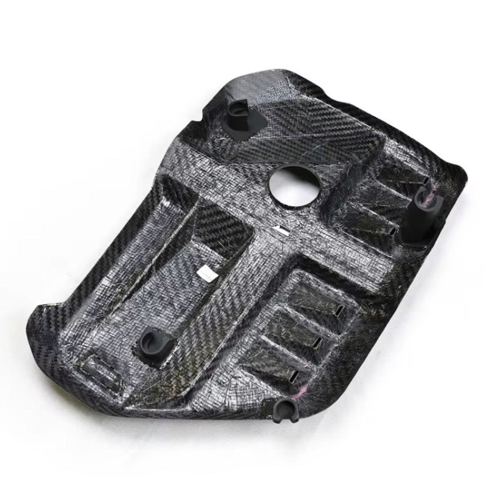I6- Carbon Motorabdeckung G8X